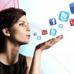 Wanita Lebih Eksis di Media Sosial